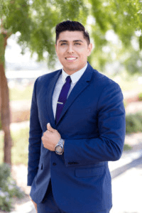 Loan Officer Cesar Garcia