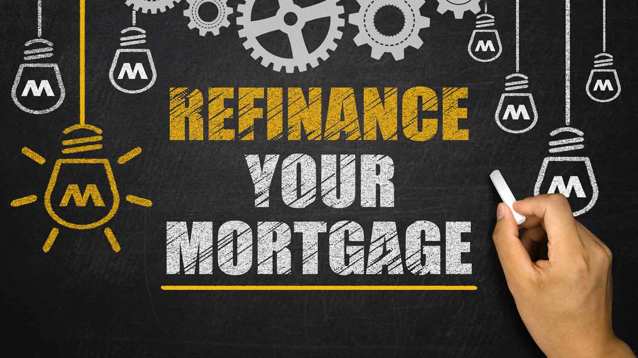 A mortgage rate expert discussing refinancing strategies in El Paso, TX